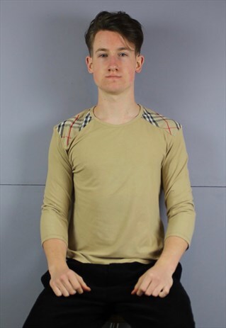 VINTAGE BURBERRY NOVACHECK LONGSLEEVE SWEATSHIRT IN BEIGE