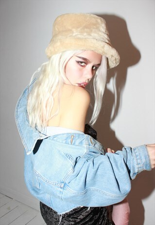 VINTAGE 90S Y2K CREAM FAUX FUR BUCKET HAT
