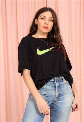 VINTAGE 80S BLACK NIKE OVERSIZED T-SHIRT