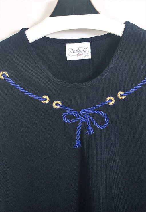 garment image