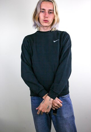VINTAGE NIKE SWEATSHIRT