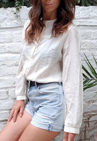 VINTAGE 80S CREAM COTTON VICTORIAN STYLE LACE BLOUSE