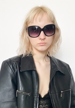 Vintage Y2K iconic oversized oval sunglasses in black