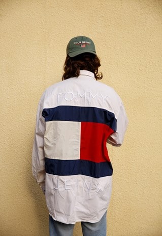 VINTAGE 90S TOMMY HILFIGER JEANS BIG FLAG SHIRT WHITE