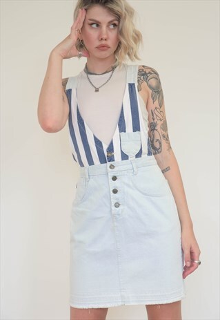 VINTAGE 90S DUNGAREE SKIRT IN LIGHT BLUE WASH WITH STRIPES