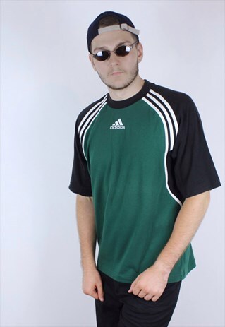 90S ADIDAS VINTAGE T-SHIRT GREEN RARE