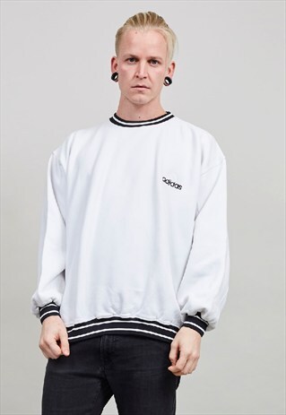 VINTAGE 90'S WHITE OVERSIZED ADIDAS SWEATER