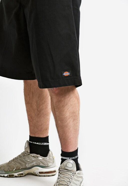 garment image