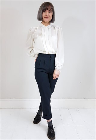 VINTAGE 80'S CREAM LACE COLLAR AND SLEEVE SHEER BLOUSE