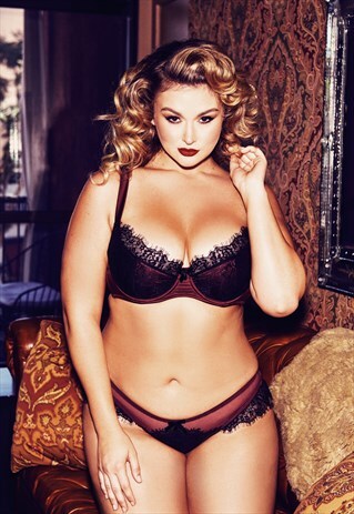 KARINE LACE OVERLAY BRIEF WINE/BLACK CURVE