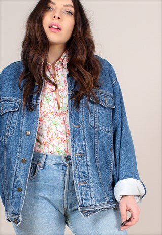 VINTAGE 90S DENIM TRUCKER JACKET WITH BORG LINING