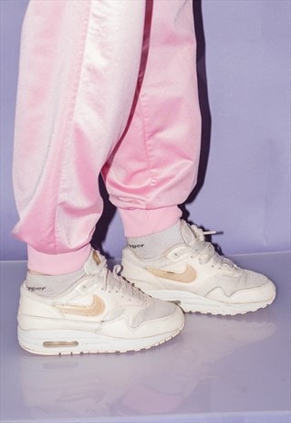 VINTAGE Y2K CUTE SNEAKERS IN CREAM COLOUR