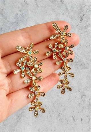 FLOWER STATEMENT EARRINGS