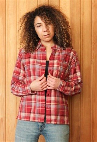 VINTAGE 1990S RED AND BLUE CHECKED FLANNEL SHIRT