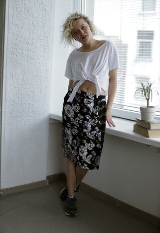 VINTAGE 80'S MIDI BLACK FLOWER PRINT SKIRT