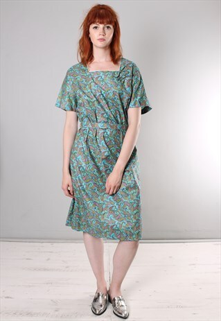 VINTAGE 70S PAISLEY PATTERNED BELTED SHIFT DRESS