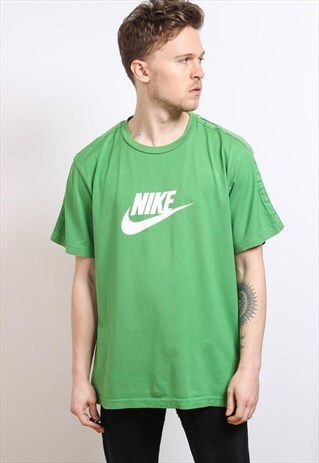 VINTAGE NIKE T-SHIRT