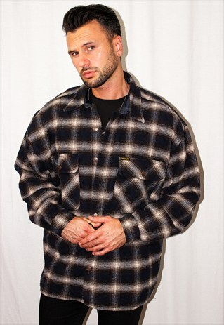 VINTAGE WRANGLER PLAID FLANNEL OVERSHIRT