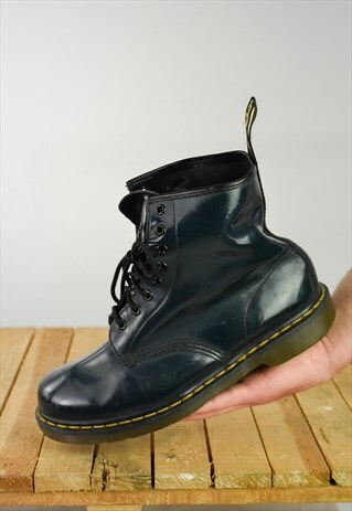 VINTAGE DR MARTENS SHINY MIDNIGHT BLUE BOOT