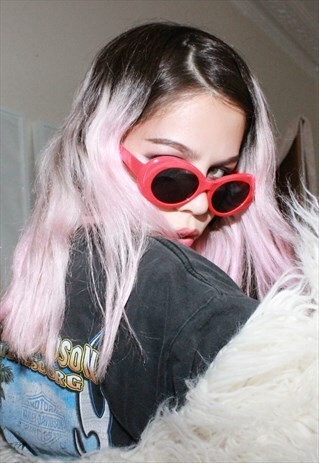 RED OVAL SUNGLASSES