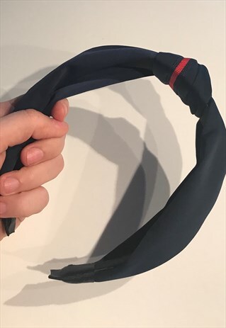 KNOT DETAIL HEADBAND.