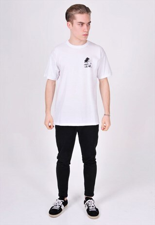 WHITE PINEAPPLE OCEAN T-SHIRT