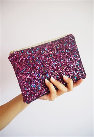 BERRY GLITTER MAKEUP BAG