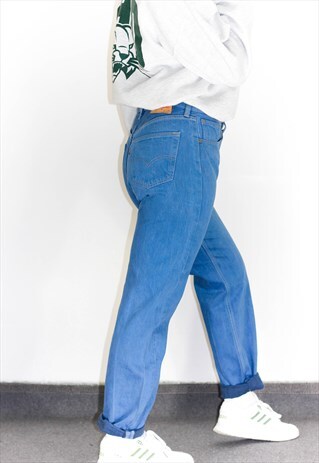 VINTAGE 501 DYED BLUE STRAIGHT LEG LEVI JEANS