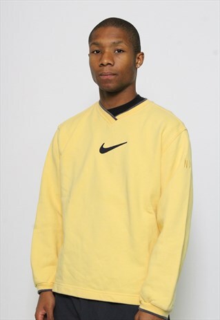 VINTAGE NIKE SWEATSHIRT