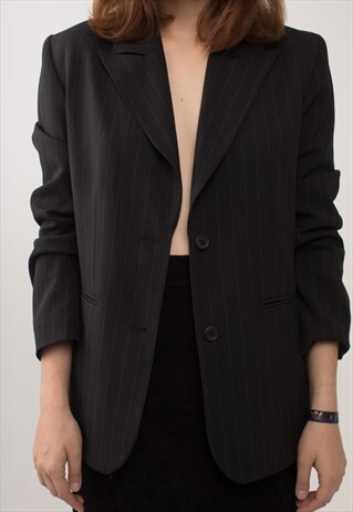 STRIPPED BLACK EPAULLETE BLAZER
