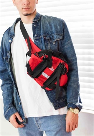 VINTAGE CROSS BODY BUM BAG LOGO 90S X 11.9