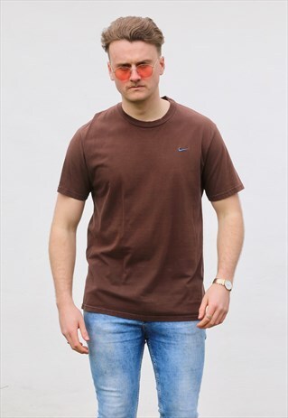 NIKE USA VINTAGE 90S SPORTSWEAR MINIMALIST T