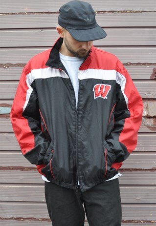 Y2K vintage USA Pro Sport Wisconsin football windbreaker
