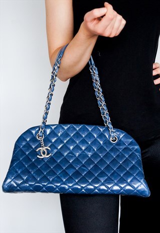 CHANEL BLUE QUILTED LEATHER BAG