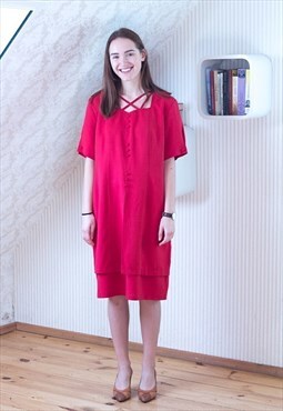 Bright red short sleeve classic dress