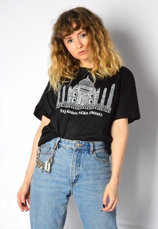 VINTAGE 90S BLACK GRAPHIC INDIA TRAVEL T-SHIRT