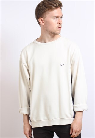VINTAGE NIKE SWEATSHIRT