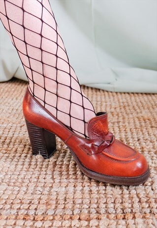 VINTAGE 1970S BROWN LEATHER HIGH HEEL LOAFERS SHOES PUMPS