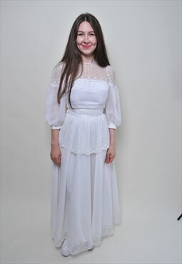 Vintage wedding dress, 90's white lace bride dress 