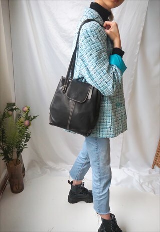 VINTAGE BLACK LEATHER SHOULDER BAG