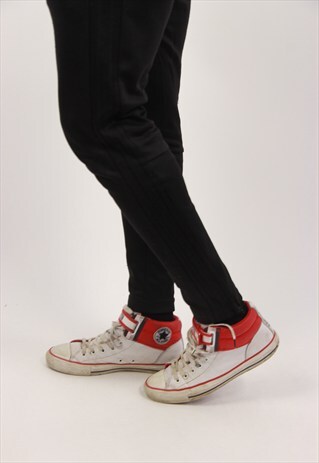 VINTAGE CONVERSE TRAINERS