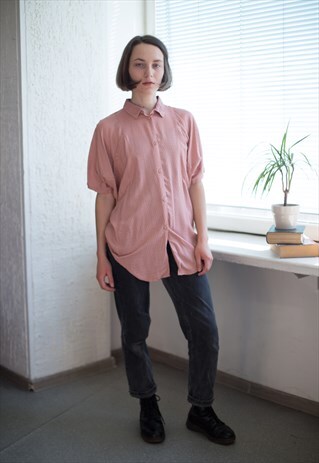 VINTAGE 90'S WASHED PINK SHORT SLEEVED SHIRT