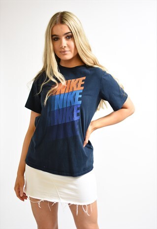 VINTAGE NIKE NAVY BLUE GRAPHIC PRINT T-SHIRT