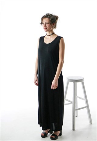 BLACK LONG DRESS / STRAIGHT SLEEVELESS DRESS