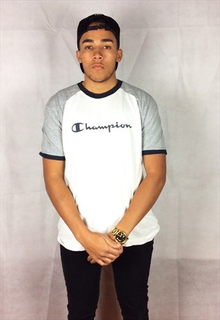 VINTAGE CHAMPION T SHIRT