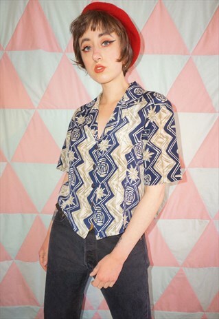 VINTAGE 90S BLUE AND BEIGE CROPPED PATTERNED SHIRT