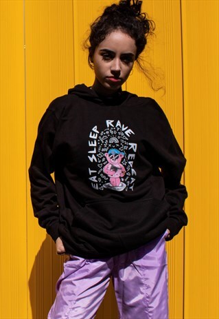 HOODIE IN BLACK WITH TEDDY BEAR RAVE COLOUR GRAPHIC