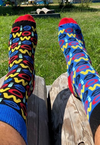 OMG OH MY GOT SOCKS, 2 DIFFERENT
