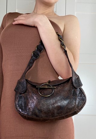 VINTAGE 90S SHINY LEATHER HANDBAG