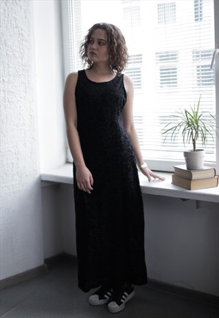 VINTAGE 80'S MAXI BLACK VELVET FLOWER PRINT SLEEVELESS DRESS